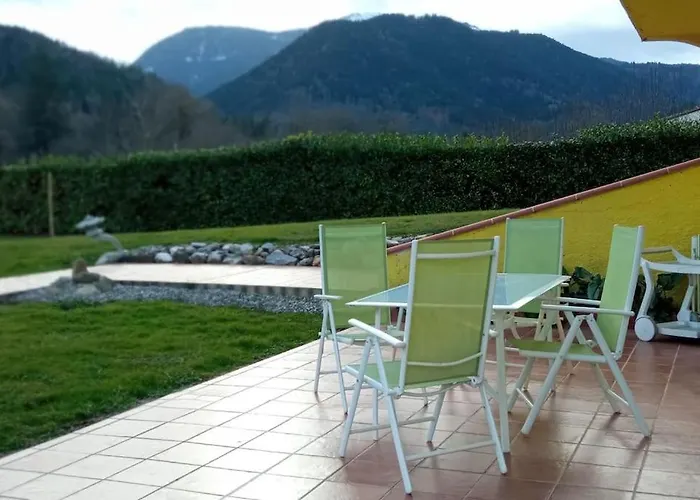 Proche Montsegur, Avec Terrain De Petanque Semesterbostad