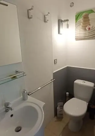 Proche Montsegur, Avec Terrain De Petanque