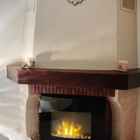 Proche Montsegur, Avec Terrain De Petanque Fougax-et-Barrineuf