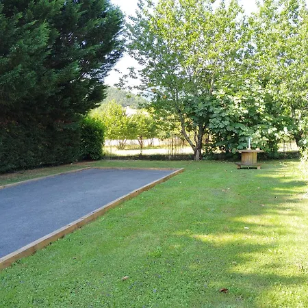 Feriehus Proche Montsegur, Avec Terrain De Petanque Fougax-et-Barrineuf